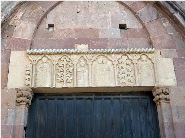 Architrave di San Pietro di Bosa coi Santi Pietro_Paolo_Maria_Costantino