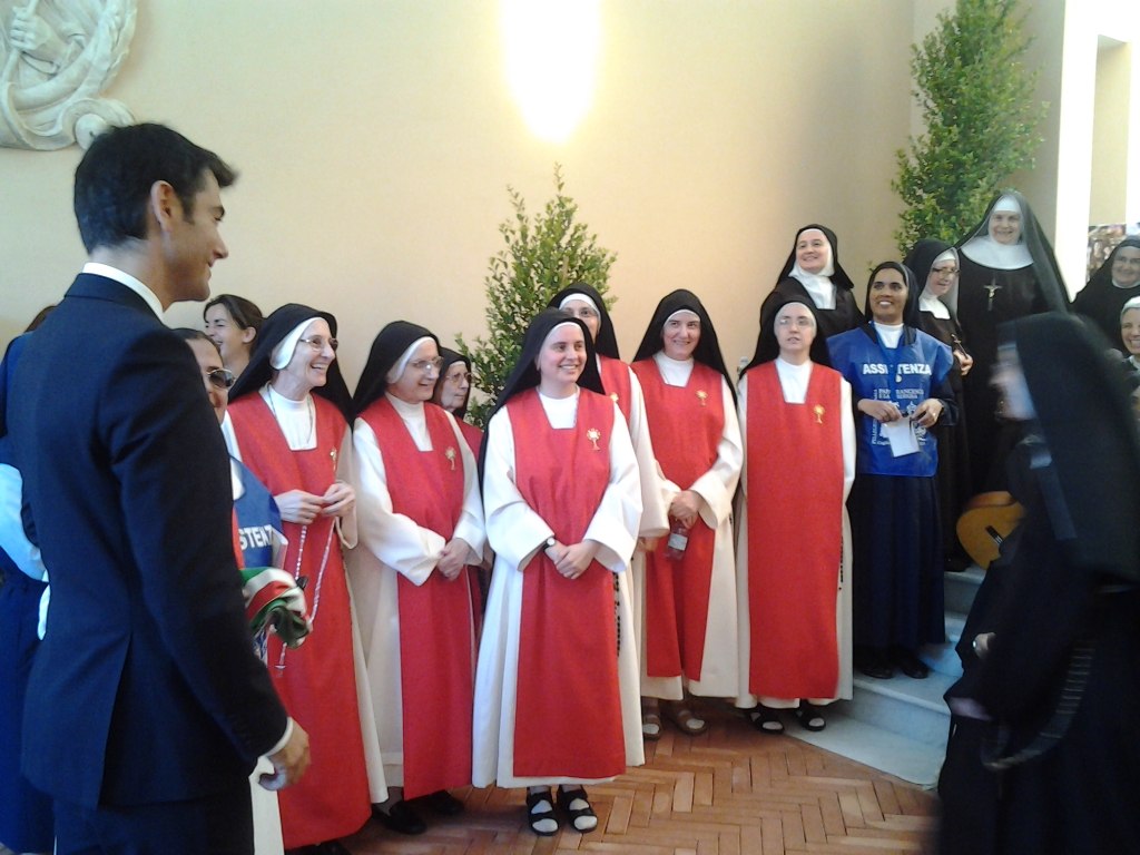 Richiesta Preghiere Suore Di Clausura Le suore di clausura attendono il Papa. E incontrano Zedda