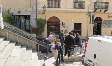 Cagliari Il Montacarichi Per Le Sedie A Rotelle C E Ma Non Funziona Per La Disabile Il Danno E La Beffa Sardiniapost It