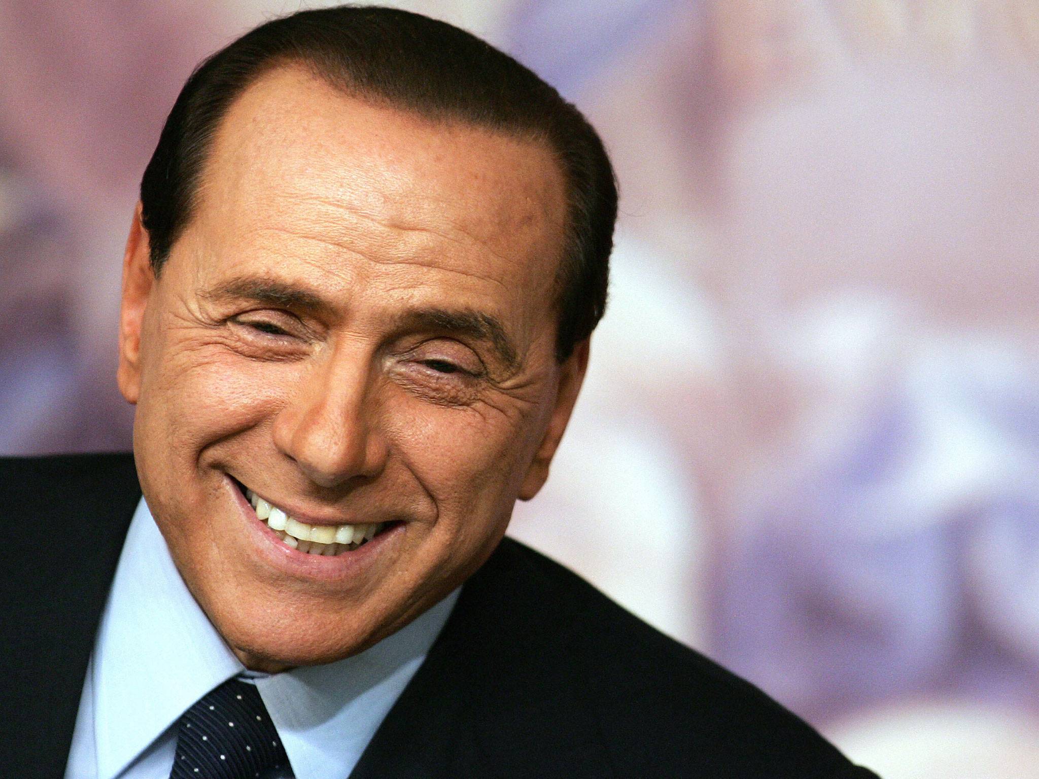 Berlusconi a Cicu (Fi) dopo la tegola giudiziaria &quot;Mio ospite a Villa