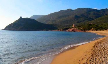 Porto Ferro Prima Spiaggia Naturista Dellisola Lok Dal