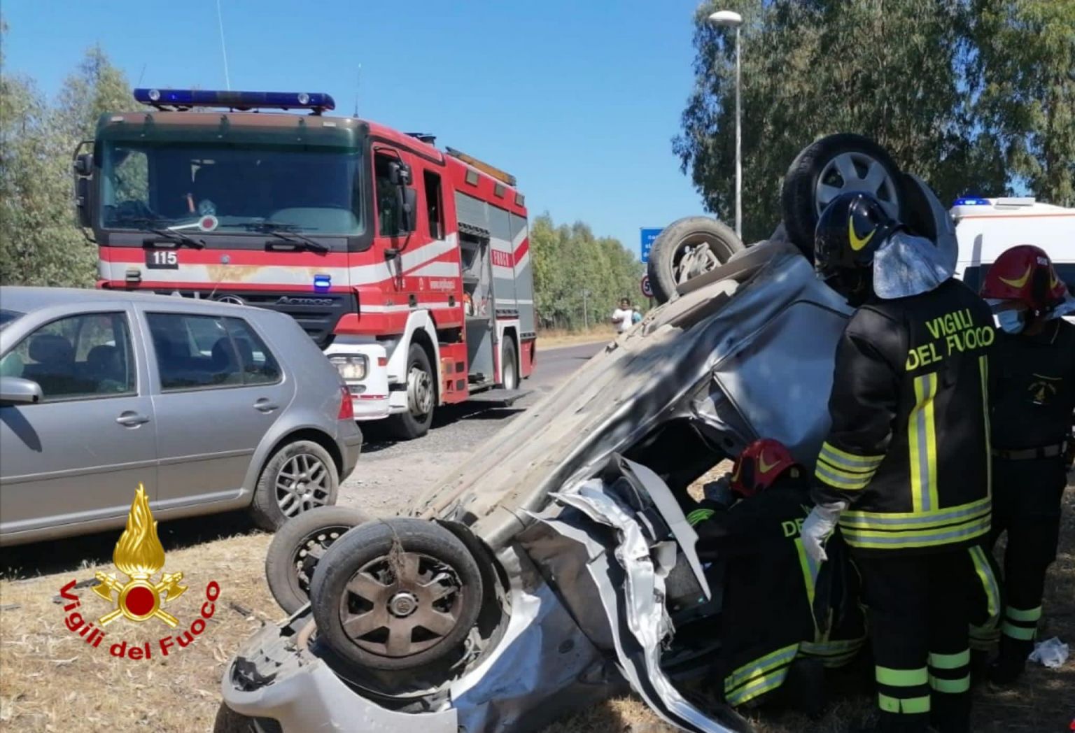 Incidente nella solita strada di Quartu due auto distrutte, un ferito